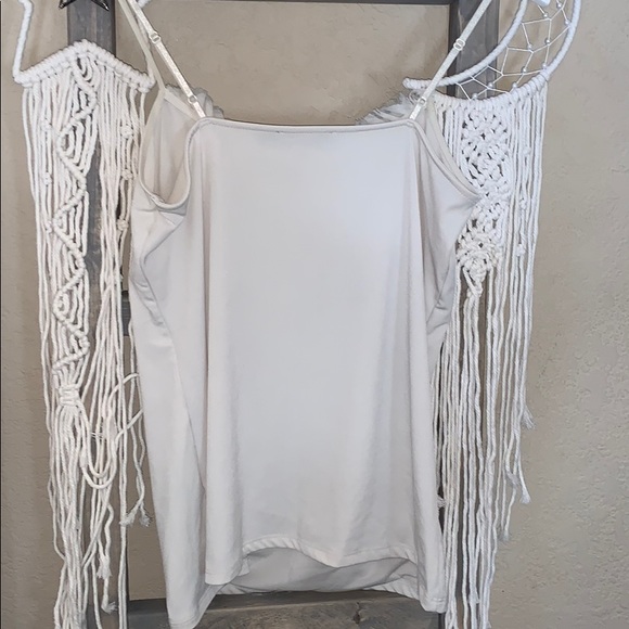 The limited brand cream Cami - Picture 5 of 6